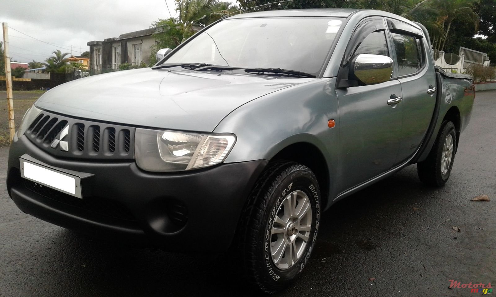 2007' Mitsubishi Sportero photo #2