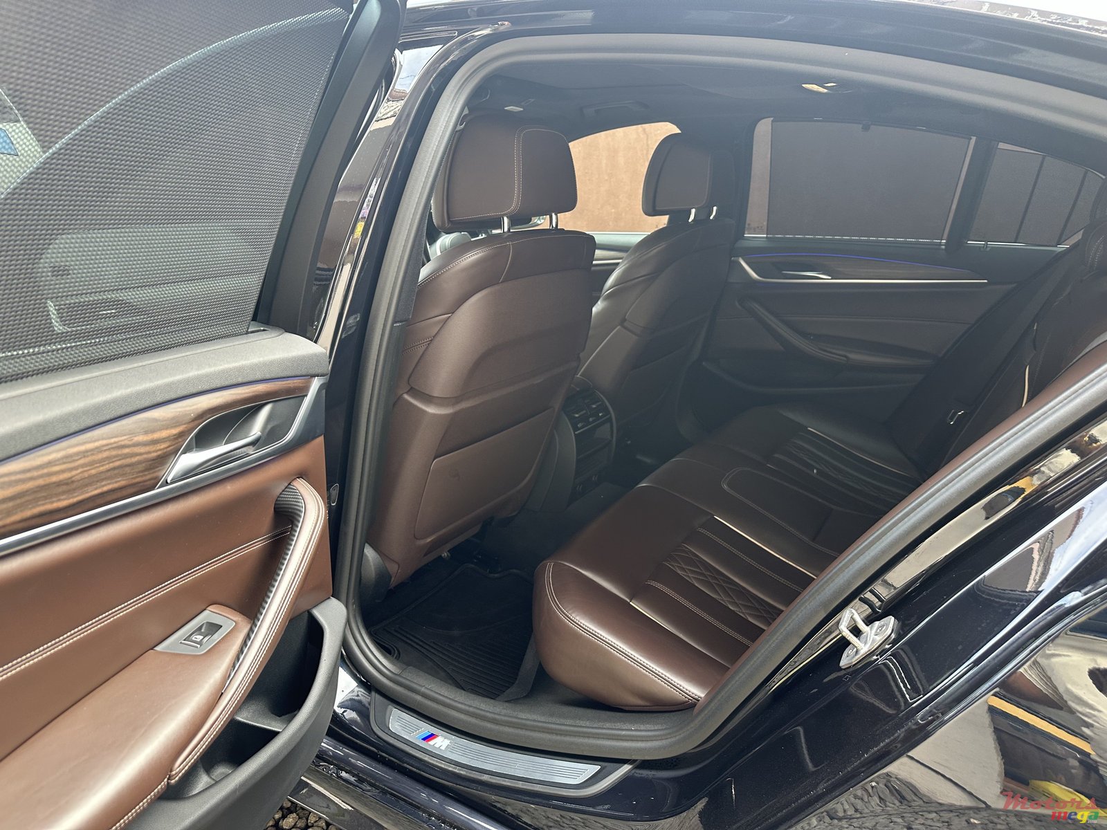 2017' BMW 530 photo #3