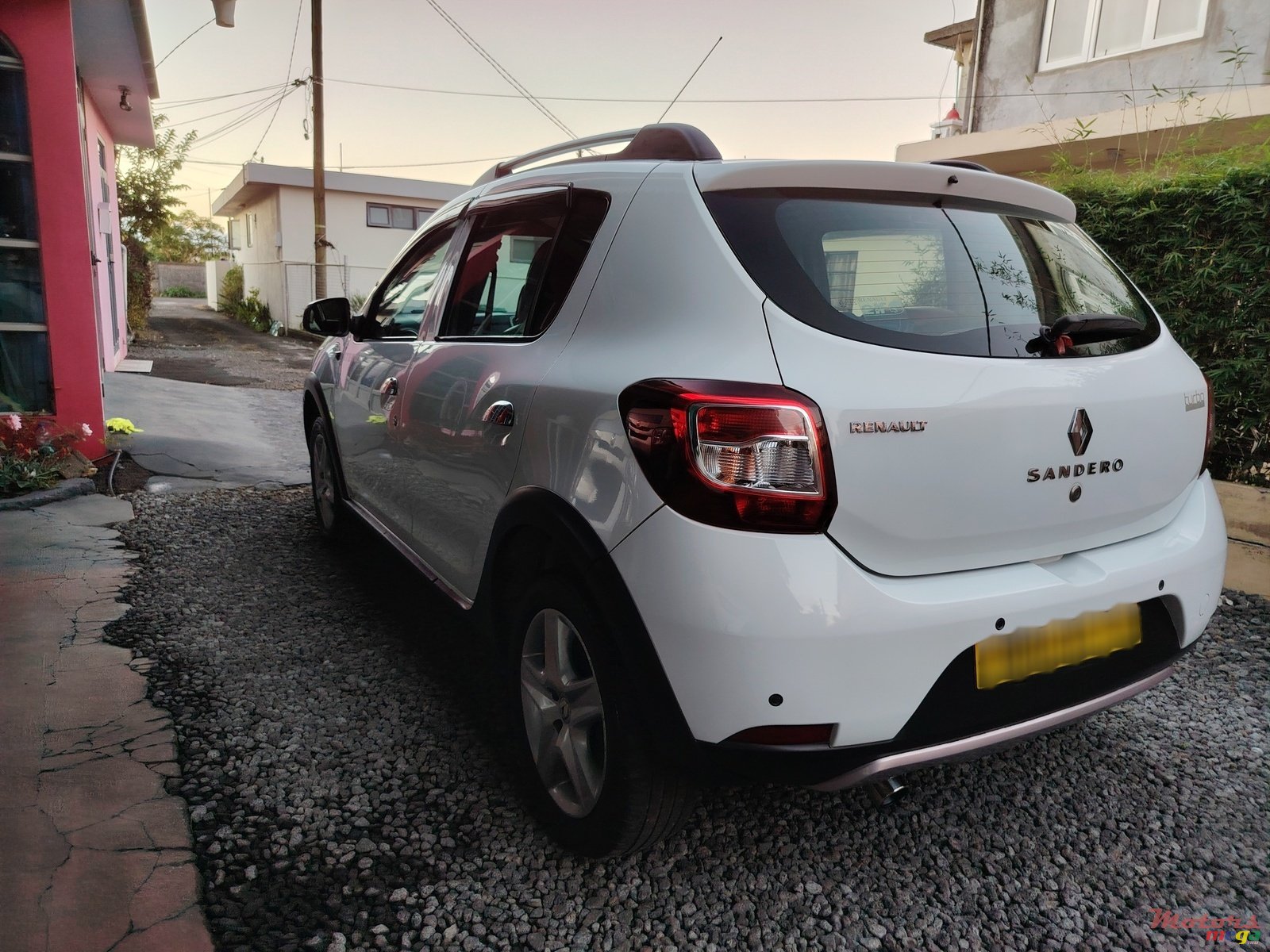 2016' Renault Sandero StepWay photo #3
