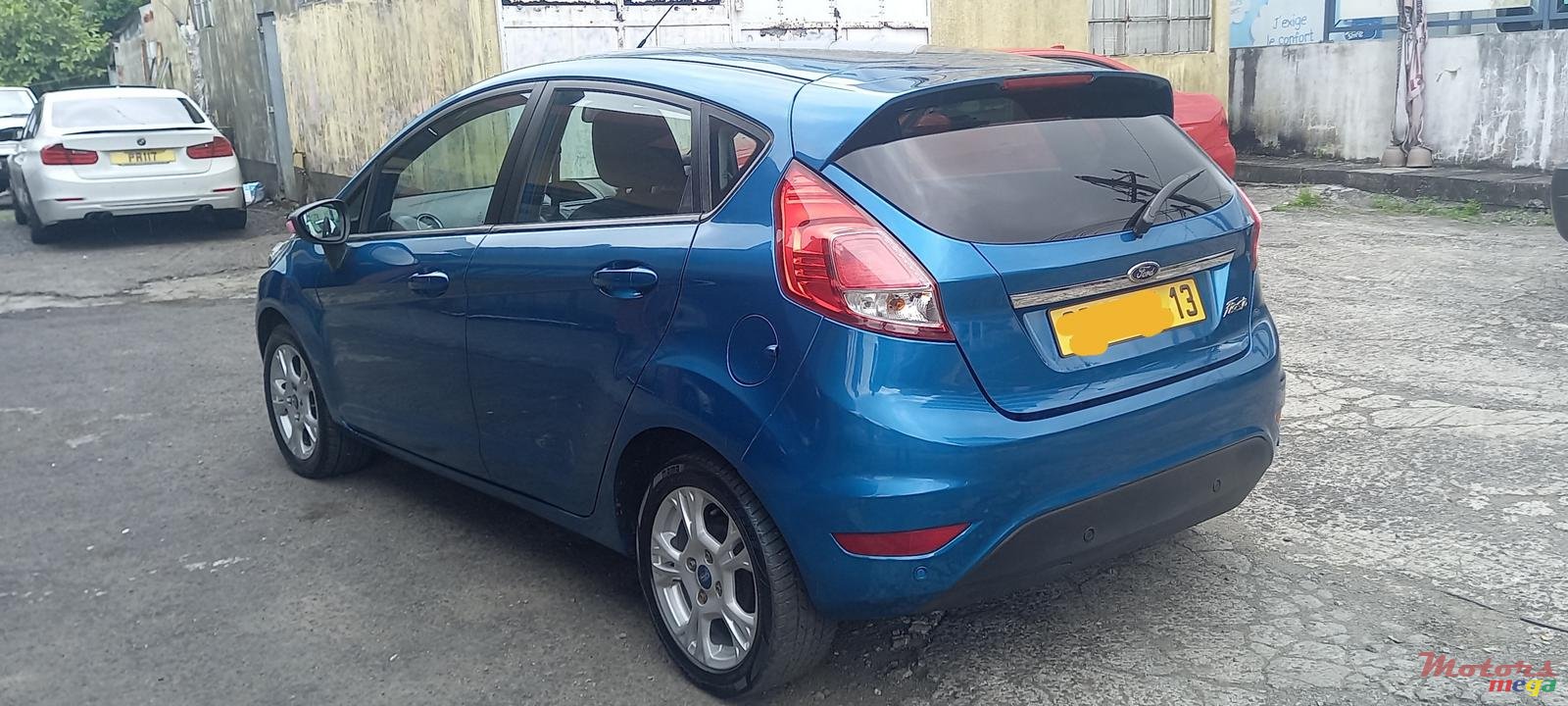 2013' Ford Fiesta photo #3