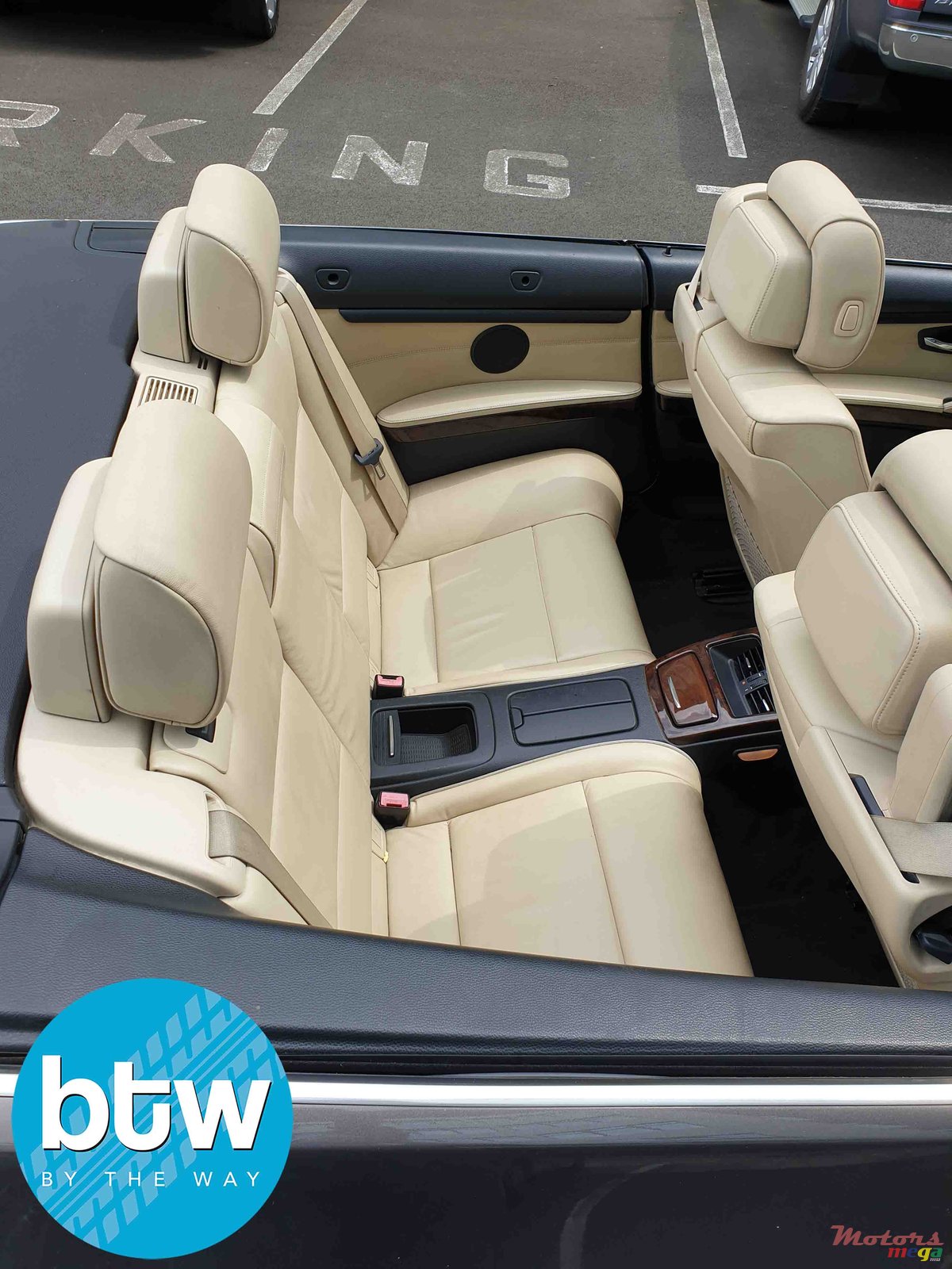 2010' BMW 3 Series Convertible photo #7