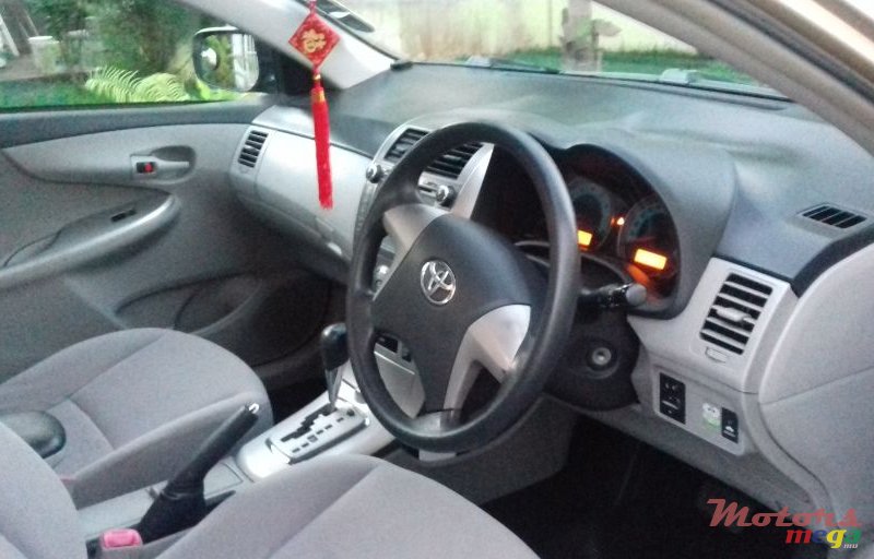 2012' Toyota Corolla photo #3