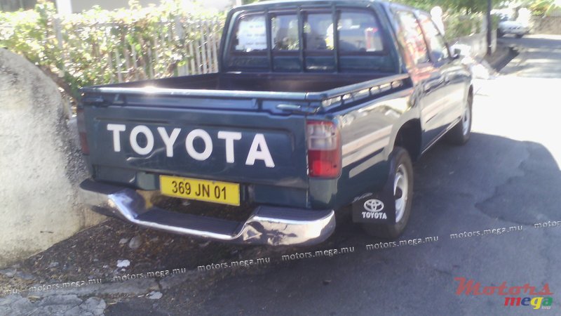 2001' Toyota HX2 photo #3