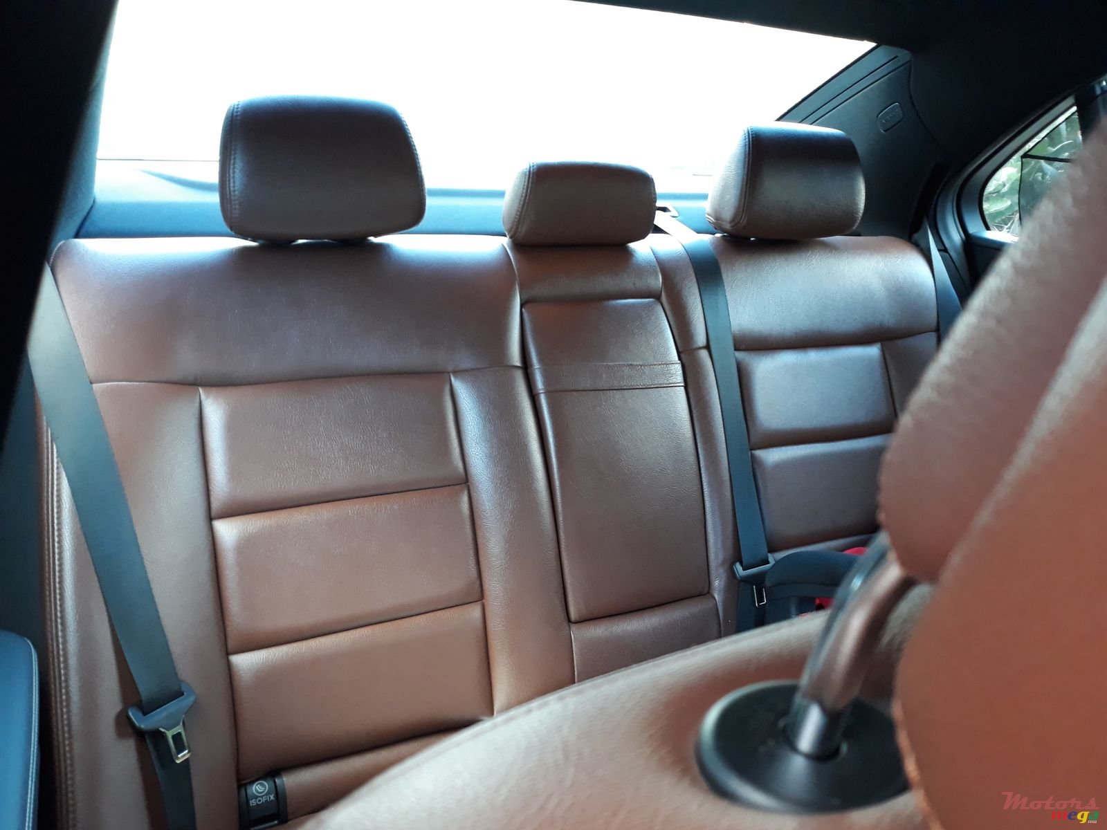 2011' Mercedes-Benz E-Class E250 photo #6