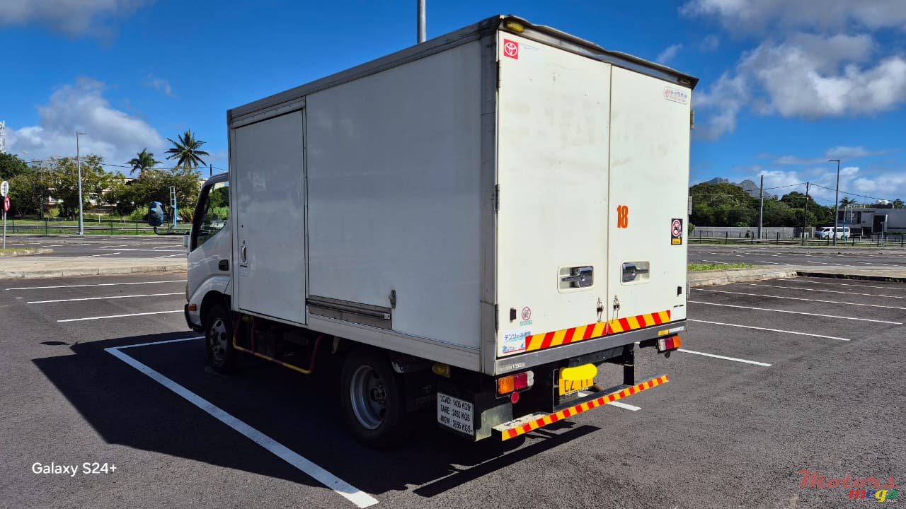 2011' Toyota Toyoace photo #4