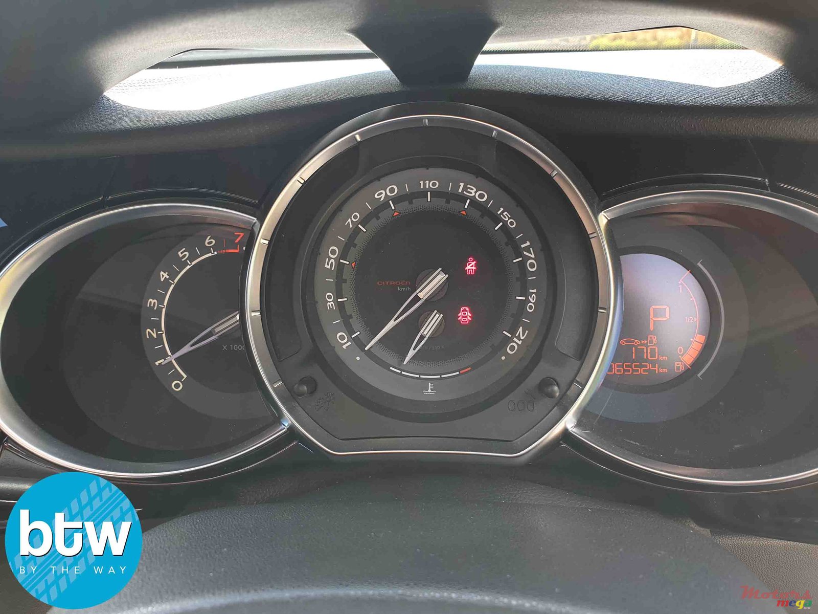 2012' Citroen DS 3 Automatic photo #6