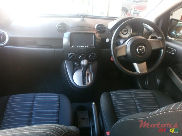 2011' Mazda Demio photo #7