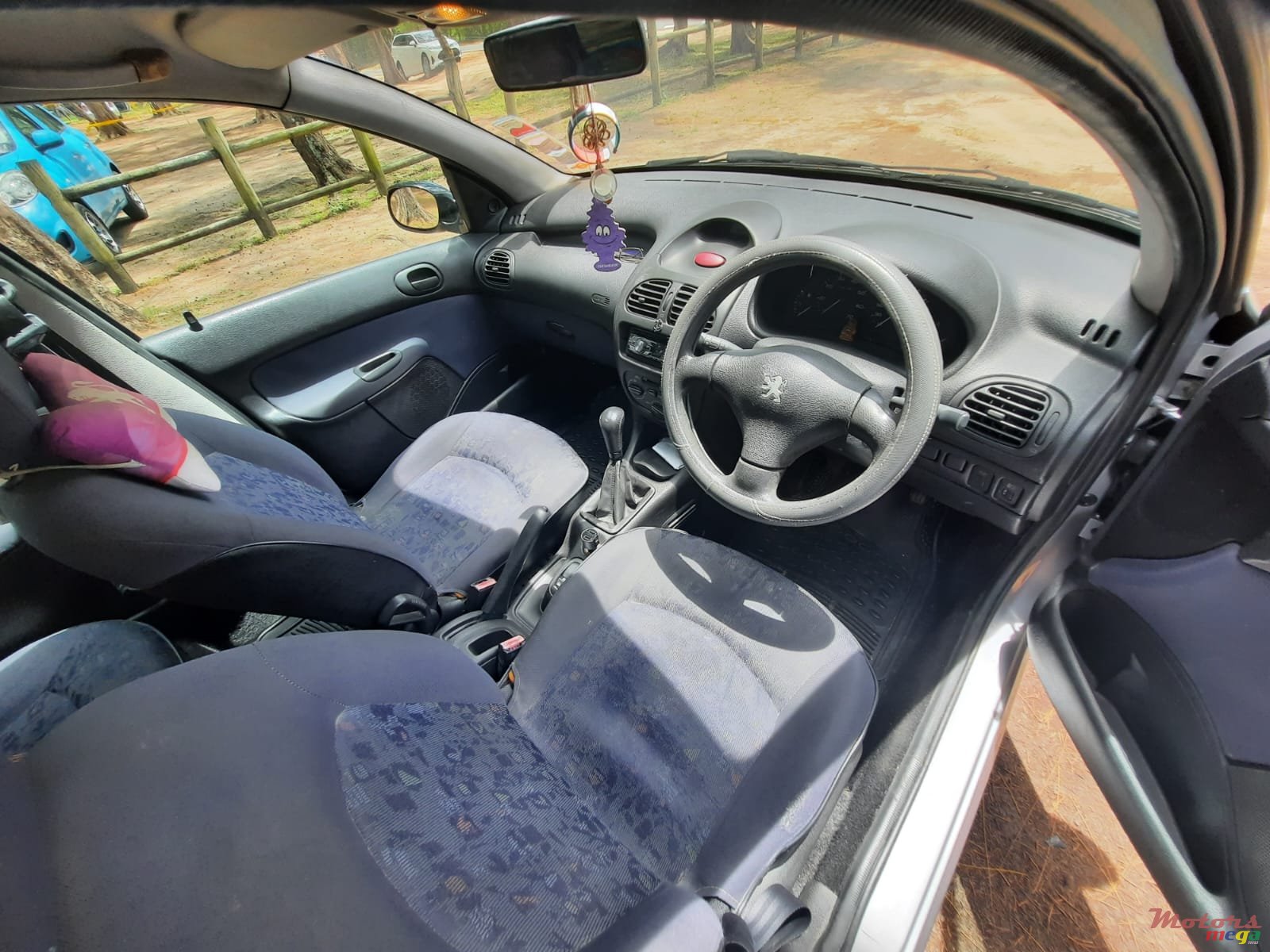 2001' Peugeot 206 photo #5