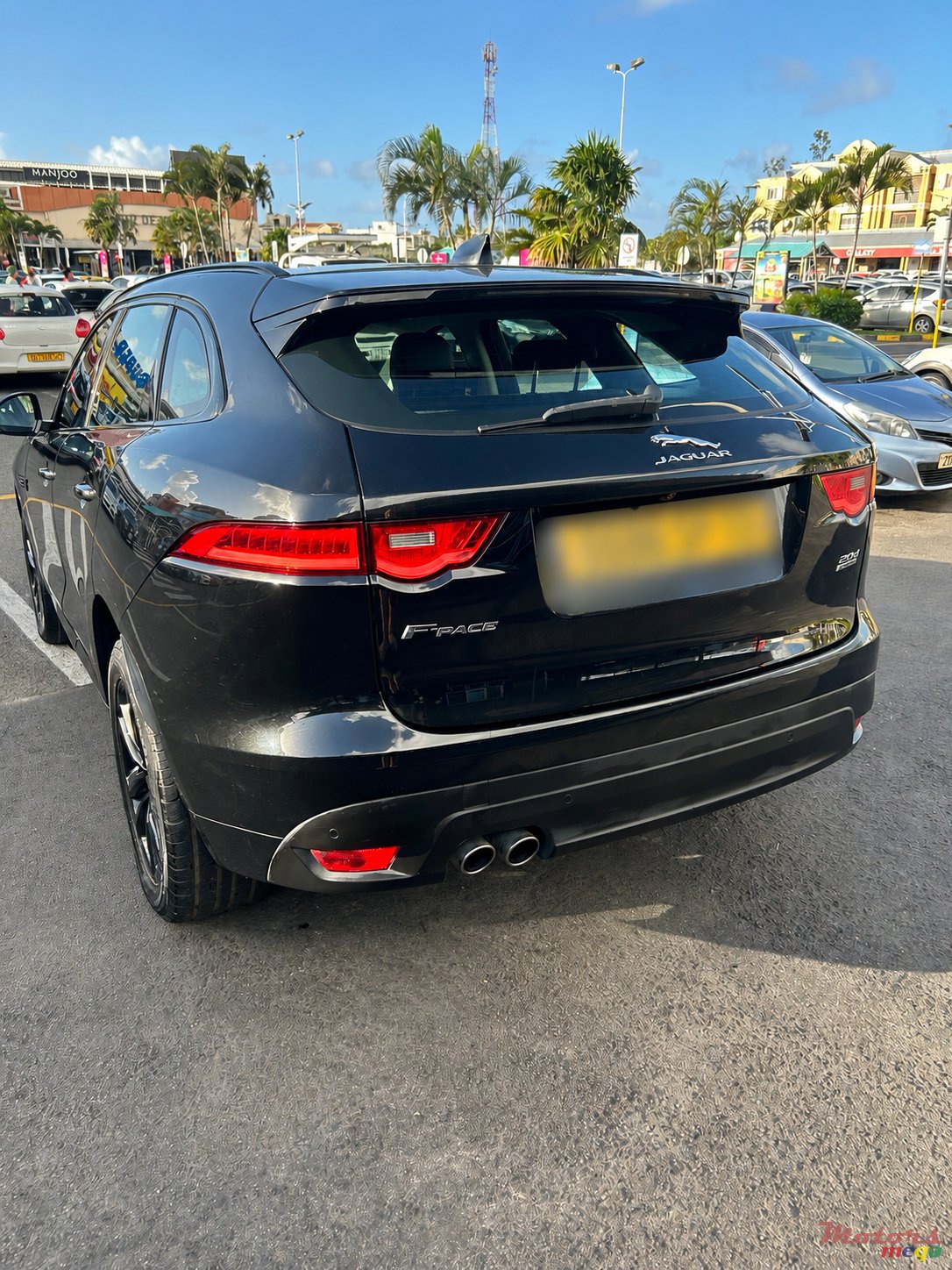 2019' Jaguar F-Pace photo #3