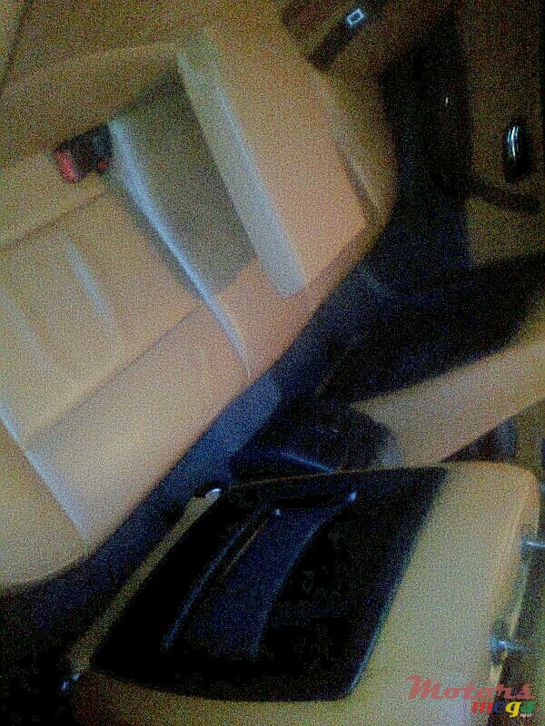 2009' BMW 325 325i automatic TRANSMISSION photo #5