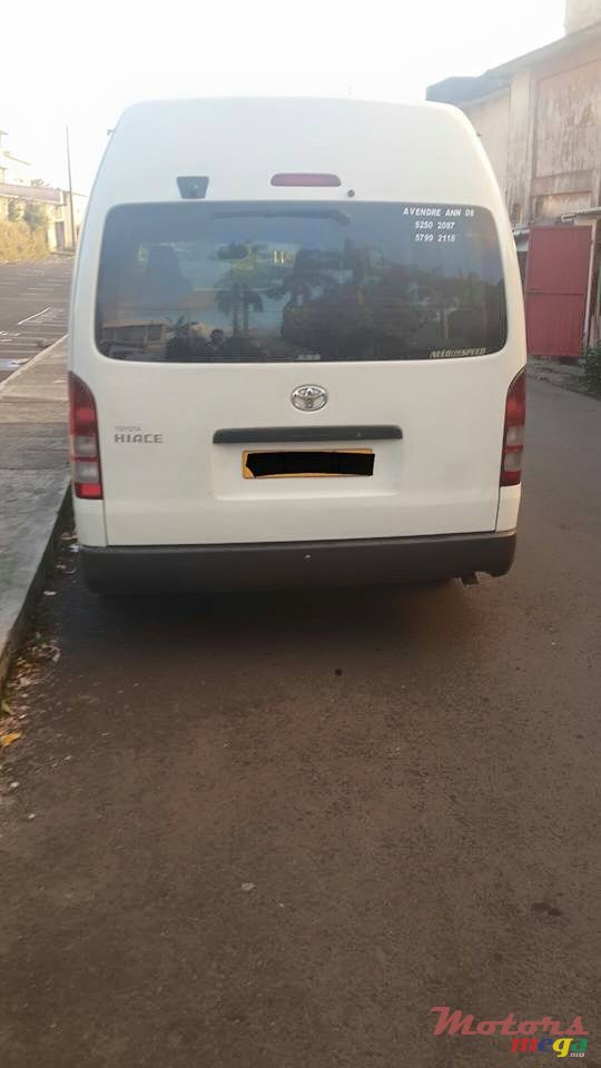 2008' Toyota HiAce photo #2
