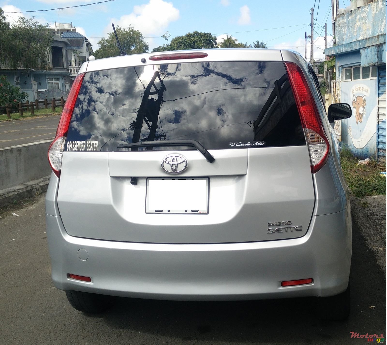 2010' Toyota photo #3