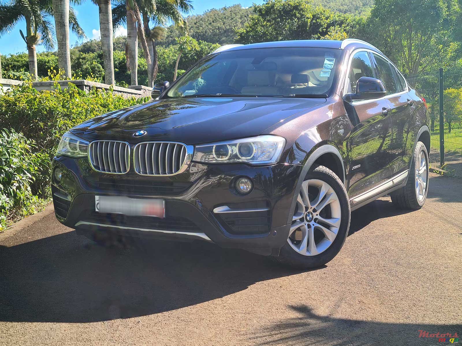 2015' BMW X4 28i XDrive photo #2