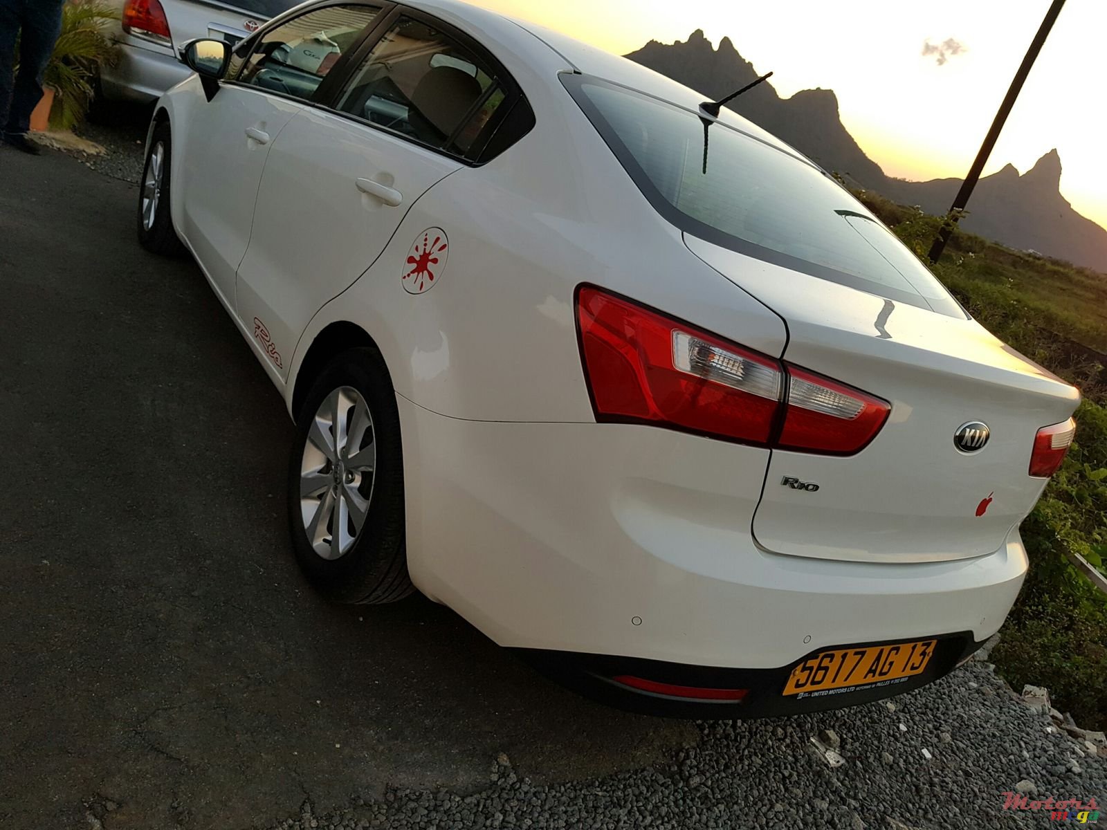 2013' Kia rio automatic photo #3