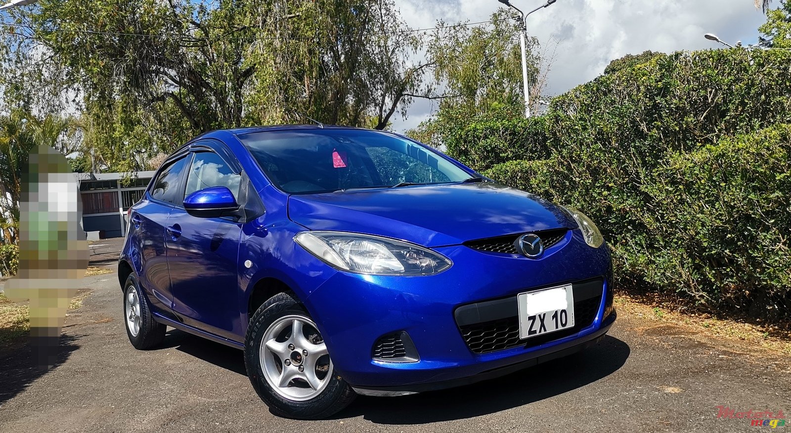 2010' Mazda Demio photo #1