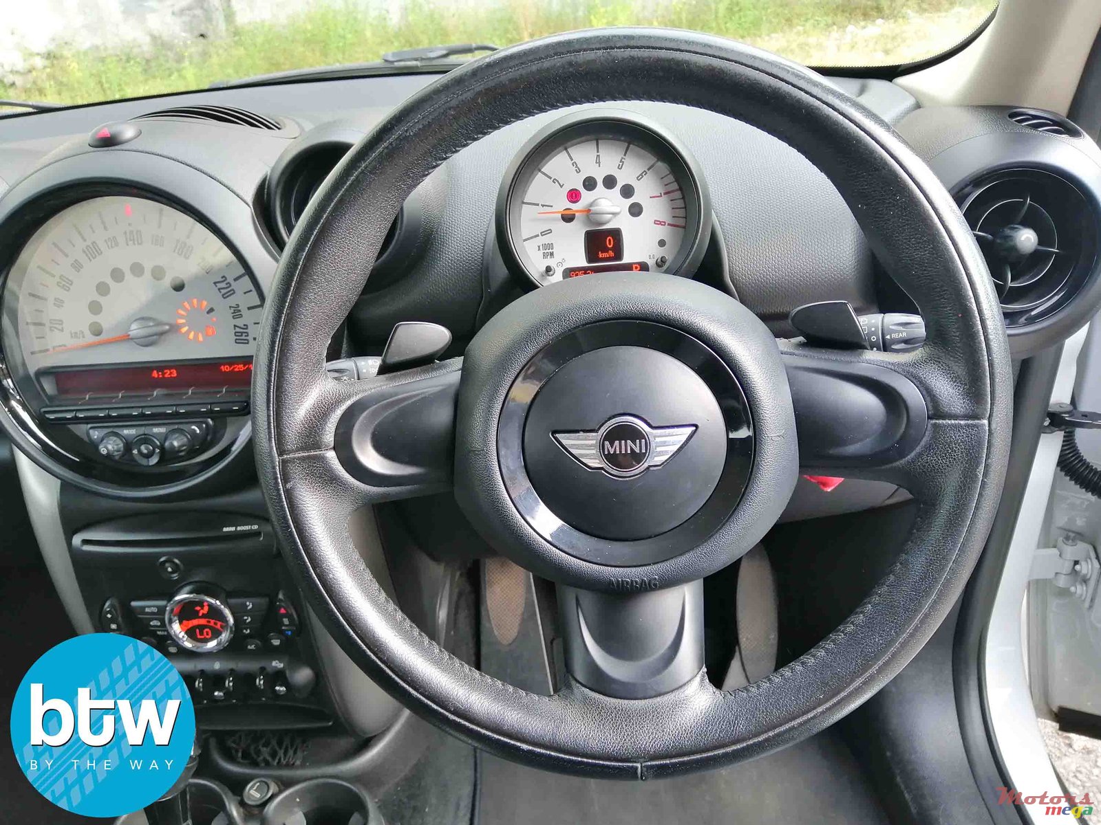 2013' MINI Paceman photo #6