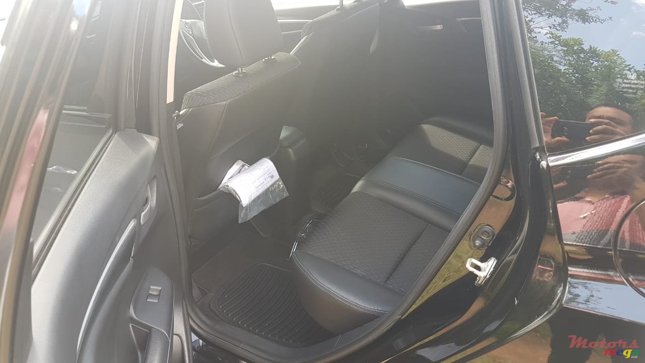 2014' Honda Fit photo #2