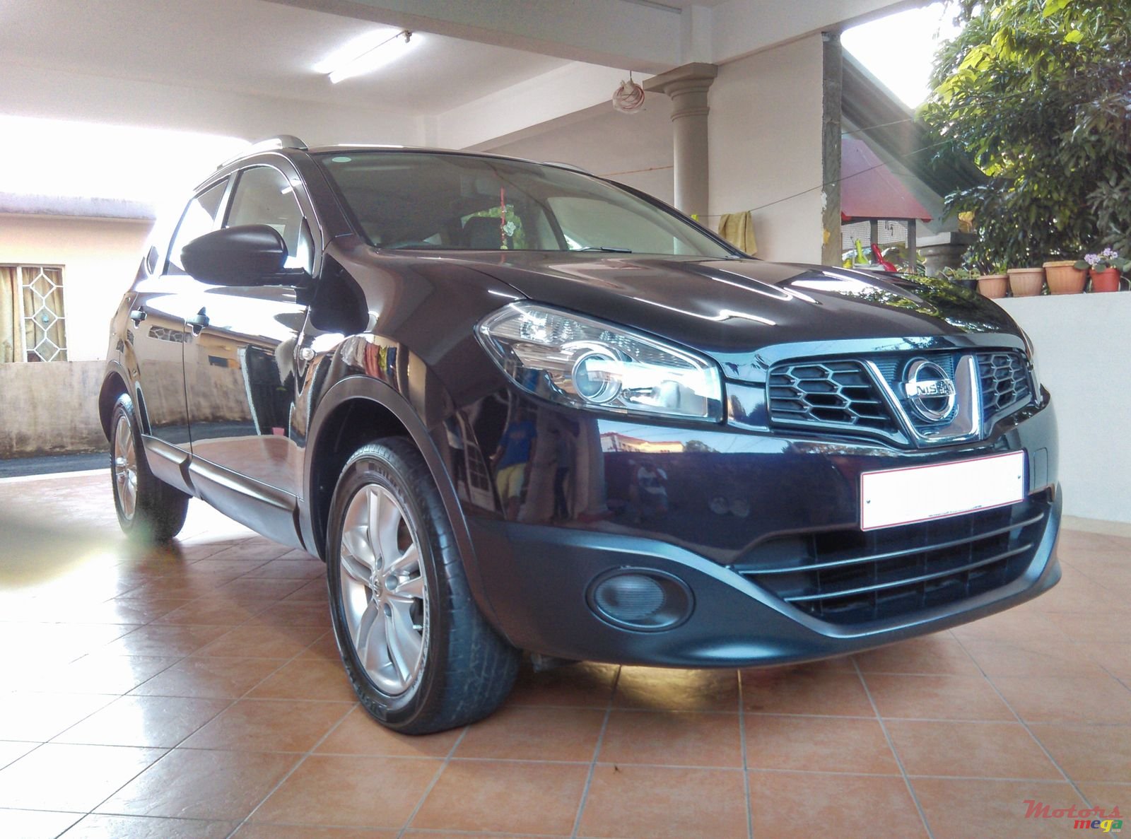 2012' Nissan Qashqai+2 photo #1