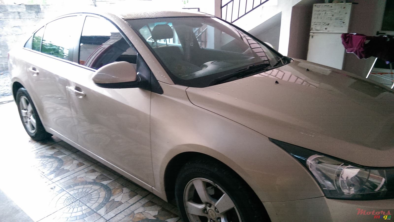 2011' Chevrolet Cruze photo #6