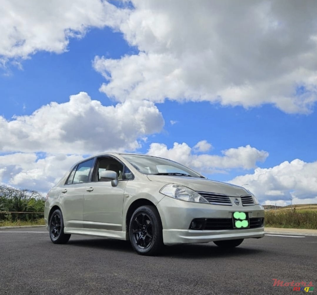2007' Nissan Tiida Bodykit photo #4