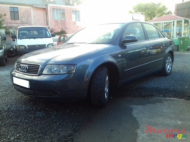 2001' Audi A4 photo #2