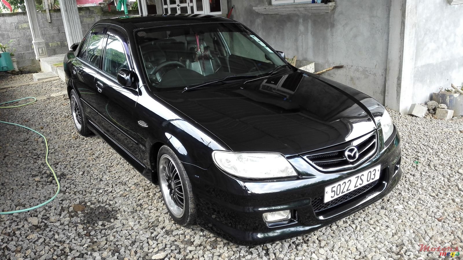 2003' Mazda Protege photo #1