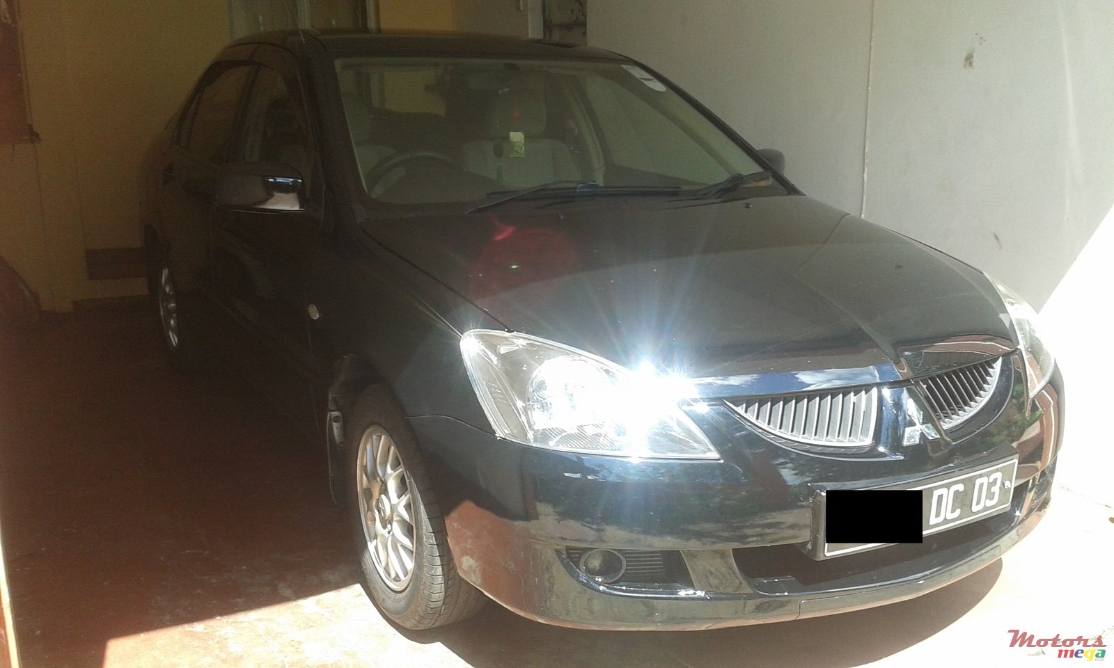 2003' Mitsubishi Lancer photo #1