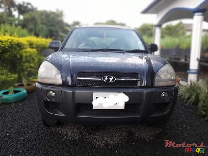 2005' Hyundai Tucson photo #1
