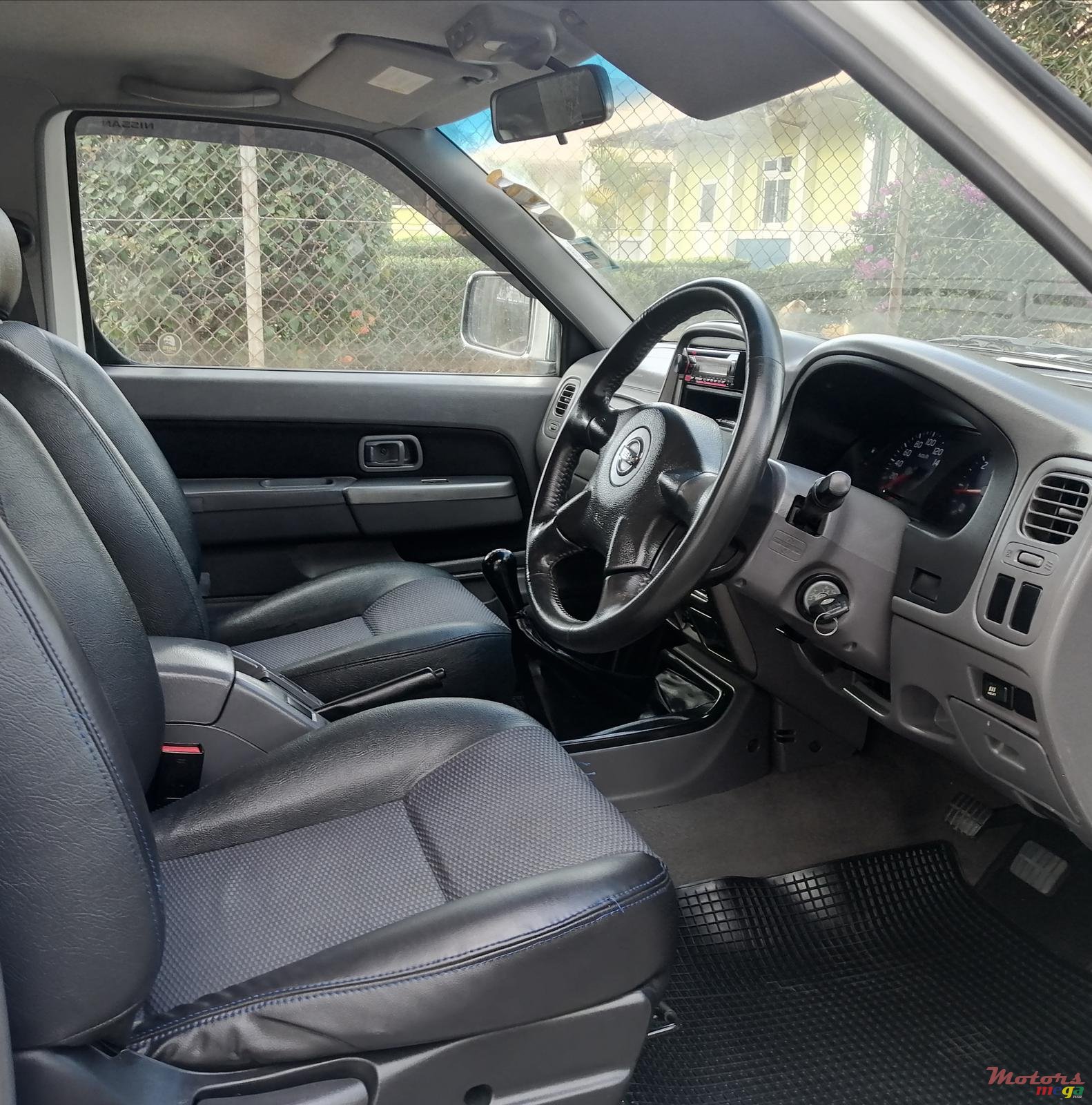 2014' Nissan photo #5