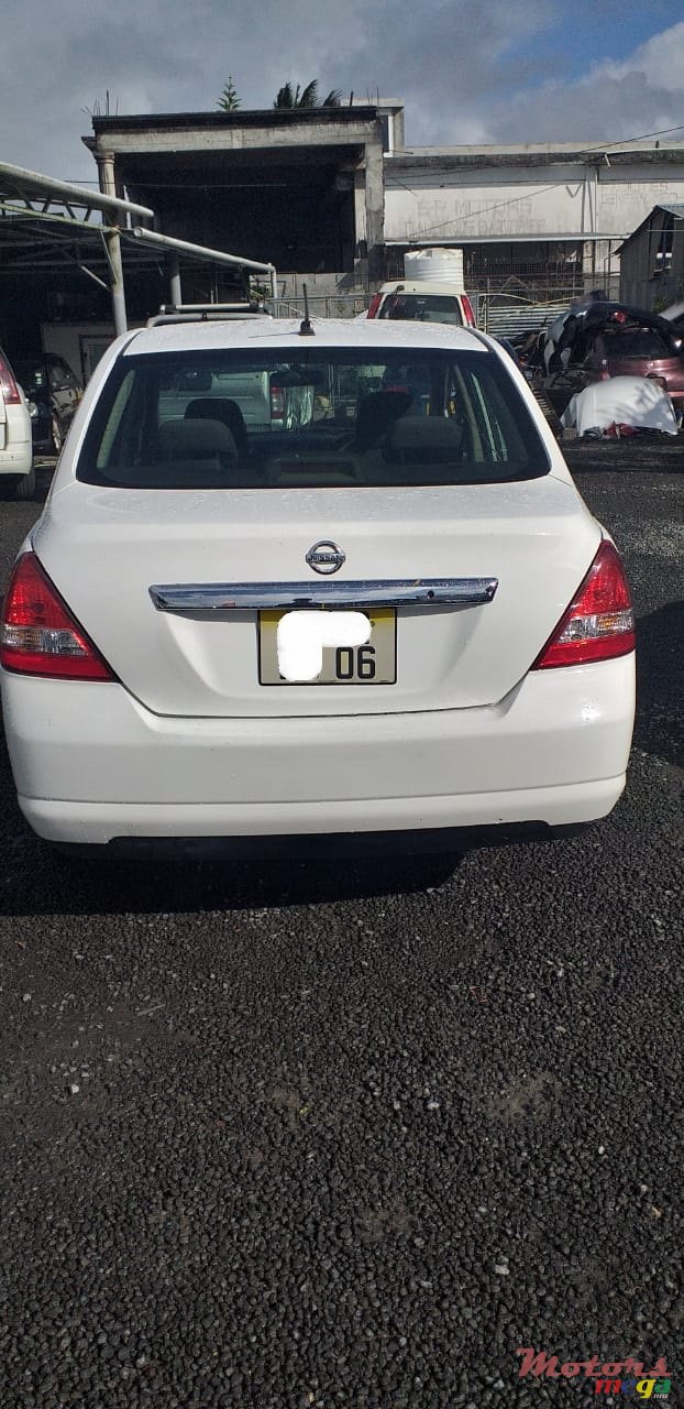 2006' Nissan Tiida photo #5