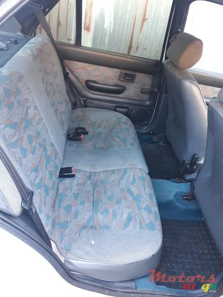 1998' Peugeot 106 lADY driven photo #4