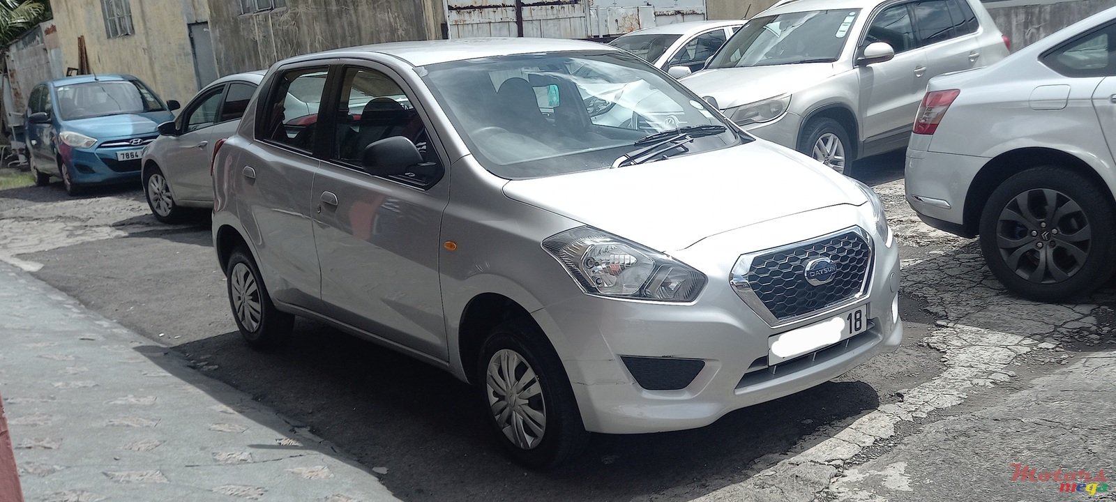 2018' Datsun Go photo #1