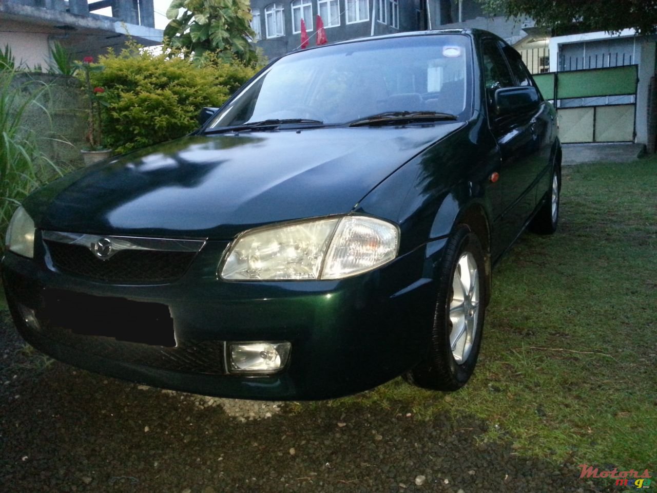 1999' Mazda 323 photo #3