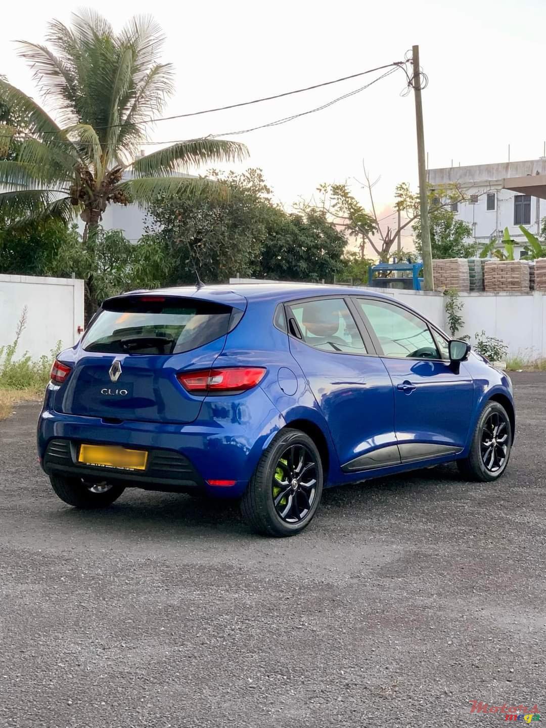 2020' Renault Clio 2020 photo #3