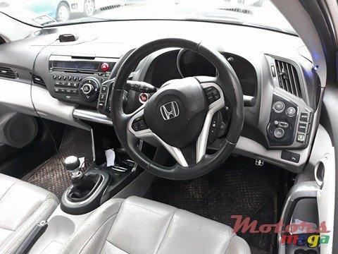 2013' Honda CR-Z photo #2