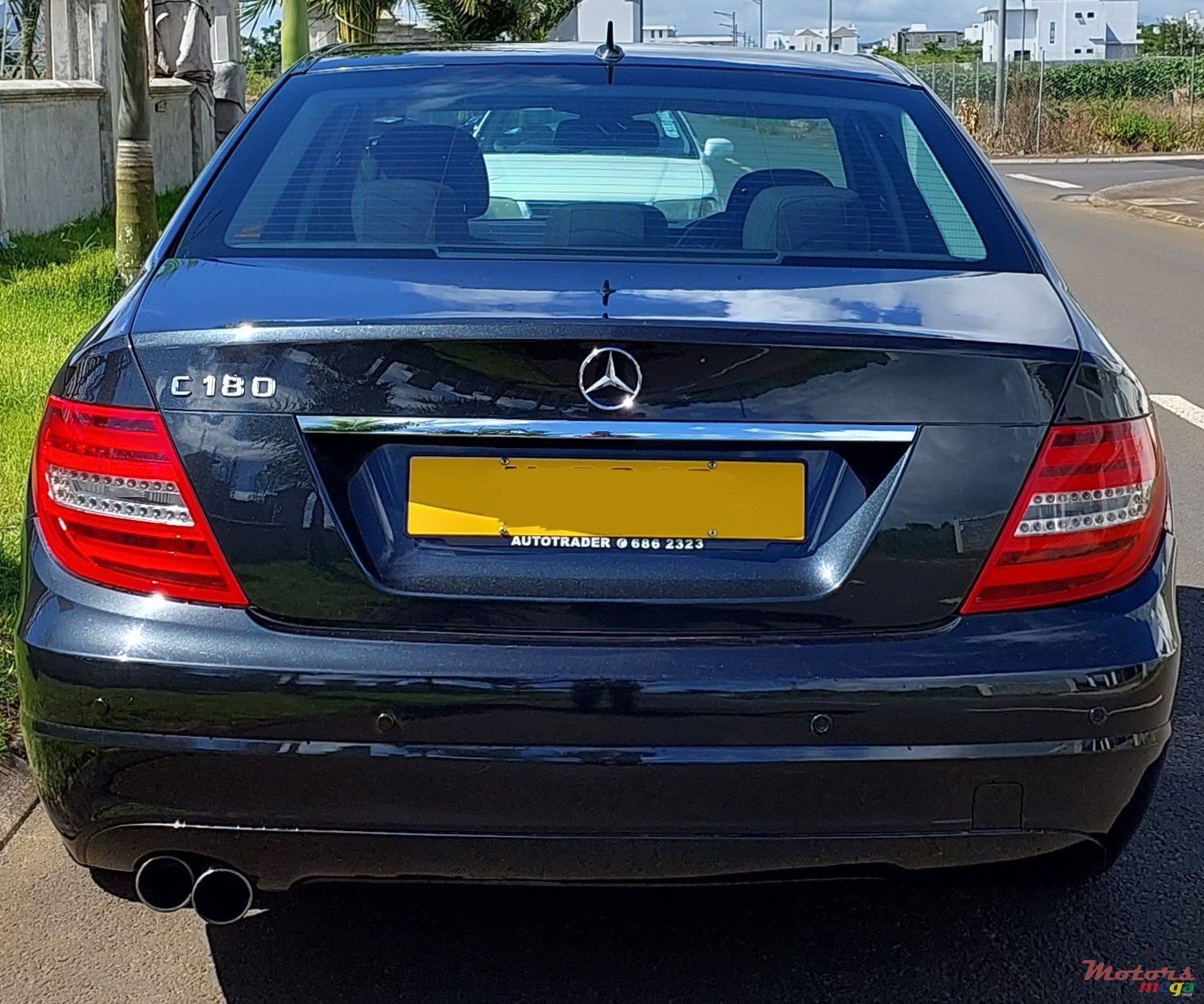 2014' Mercedes-Benz C-Class C180 photo #5