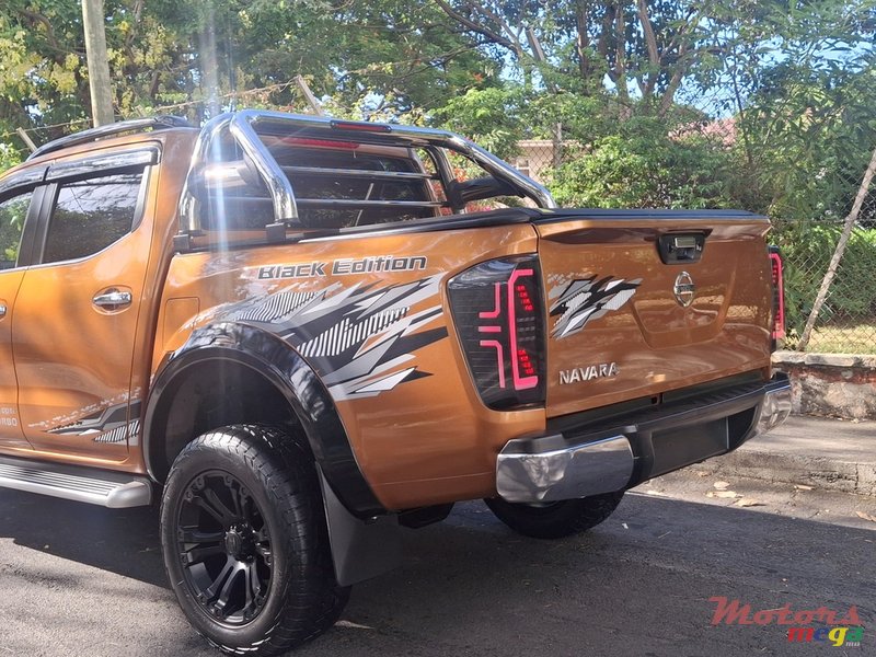 2019' Nissan Navara photo #4