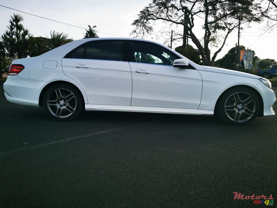 2013' Mercedes-Benz E-Class E250 photo #2