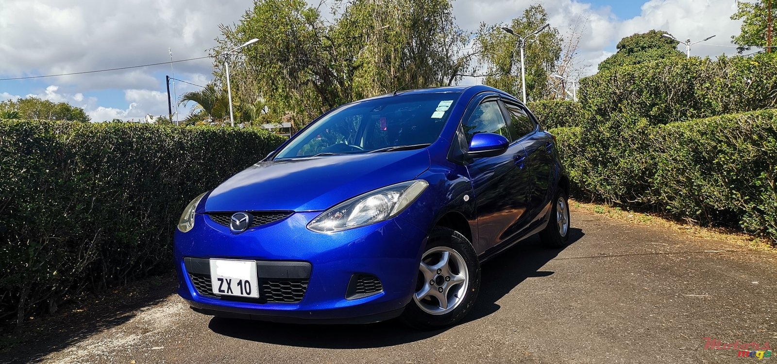 2010' Mazda Demio photo #4