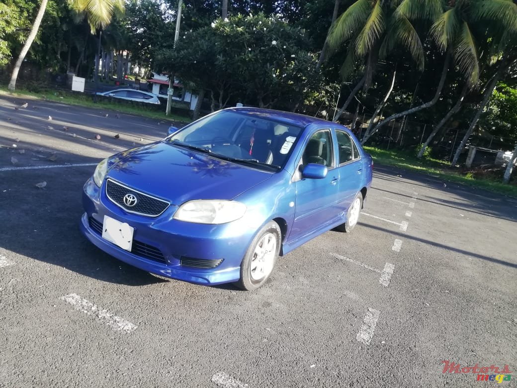 2005' Toyota photo #2