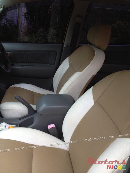 2006' Toyota Hilux 3L D  photo #3