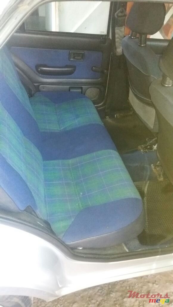 2000' Peugeot 106 photo #4