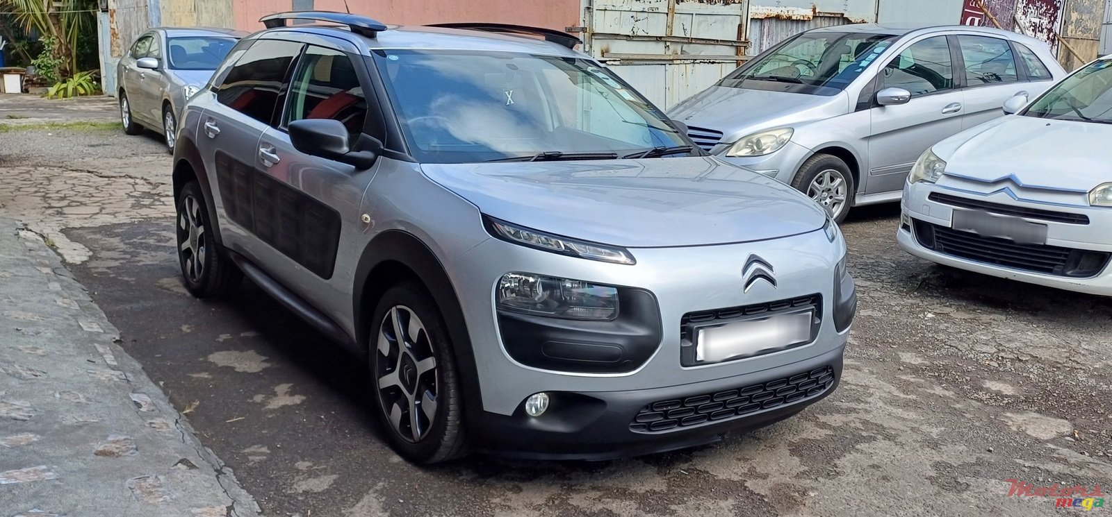 2015' Citroen C4 Cactus photo #4