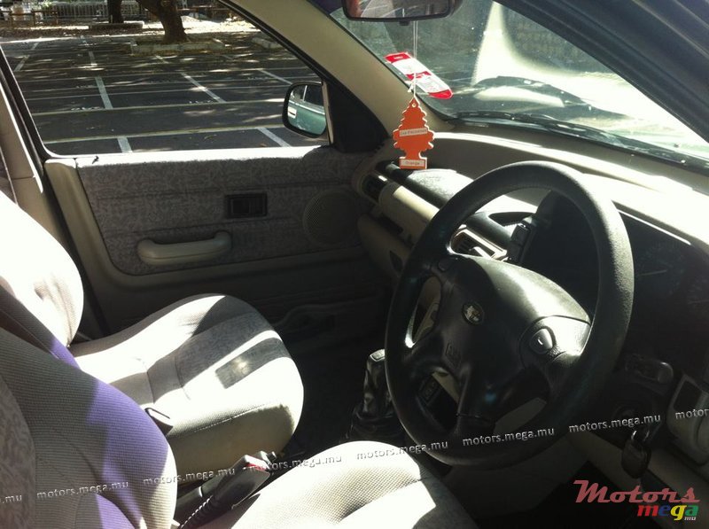 1999' Land Rover photo #3