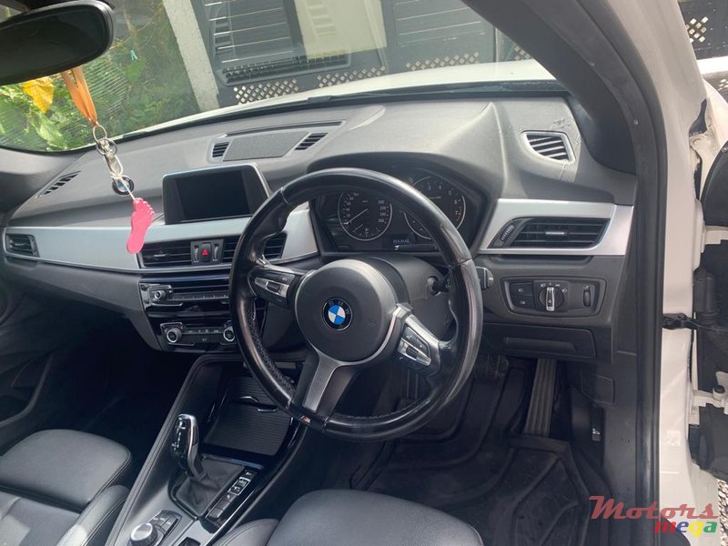 2018' BMW X1 18i MSport photo #3