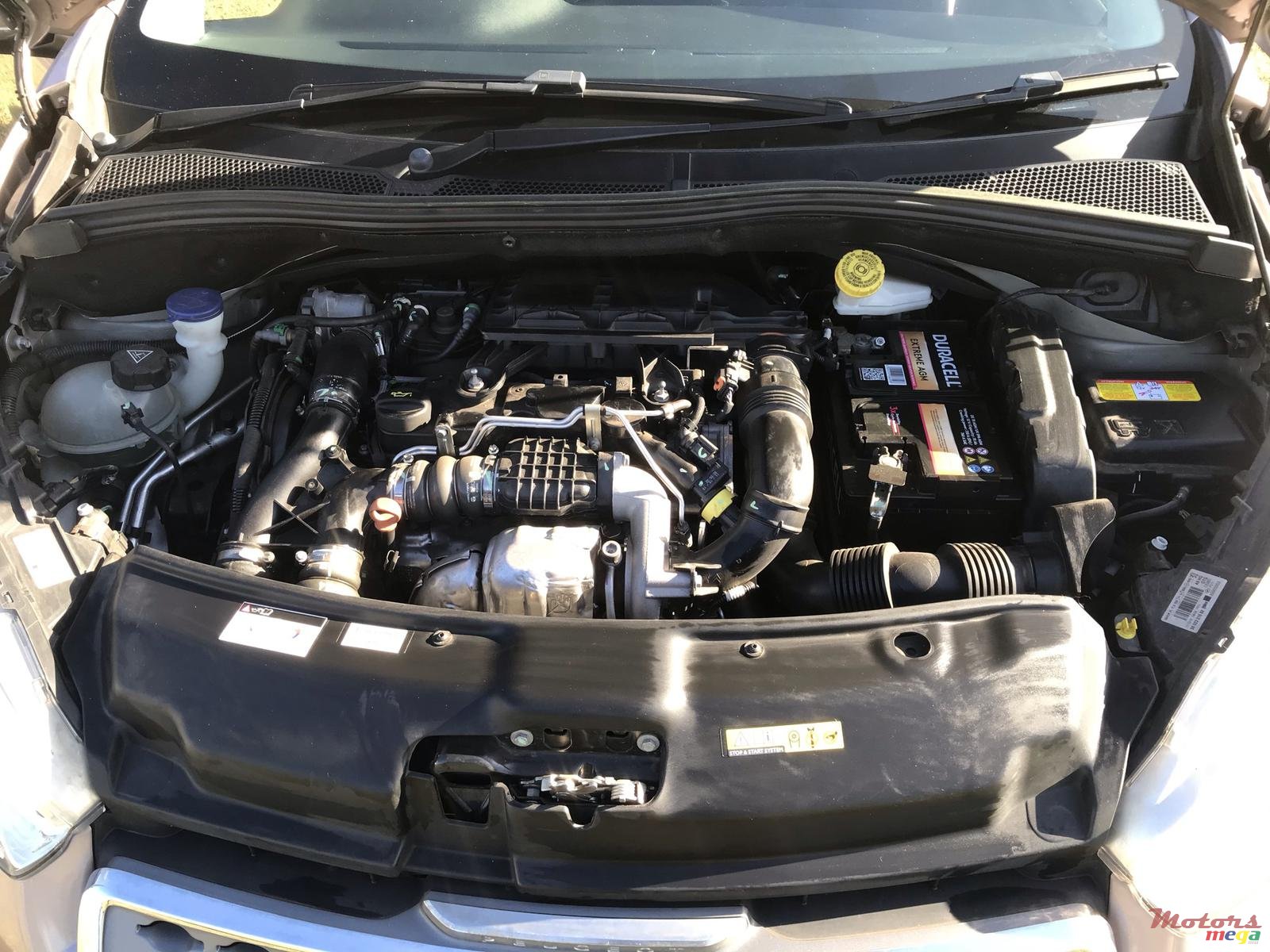 2013' Peugeot 208 photo #7