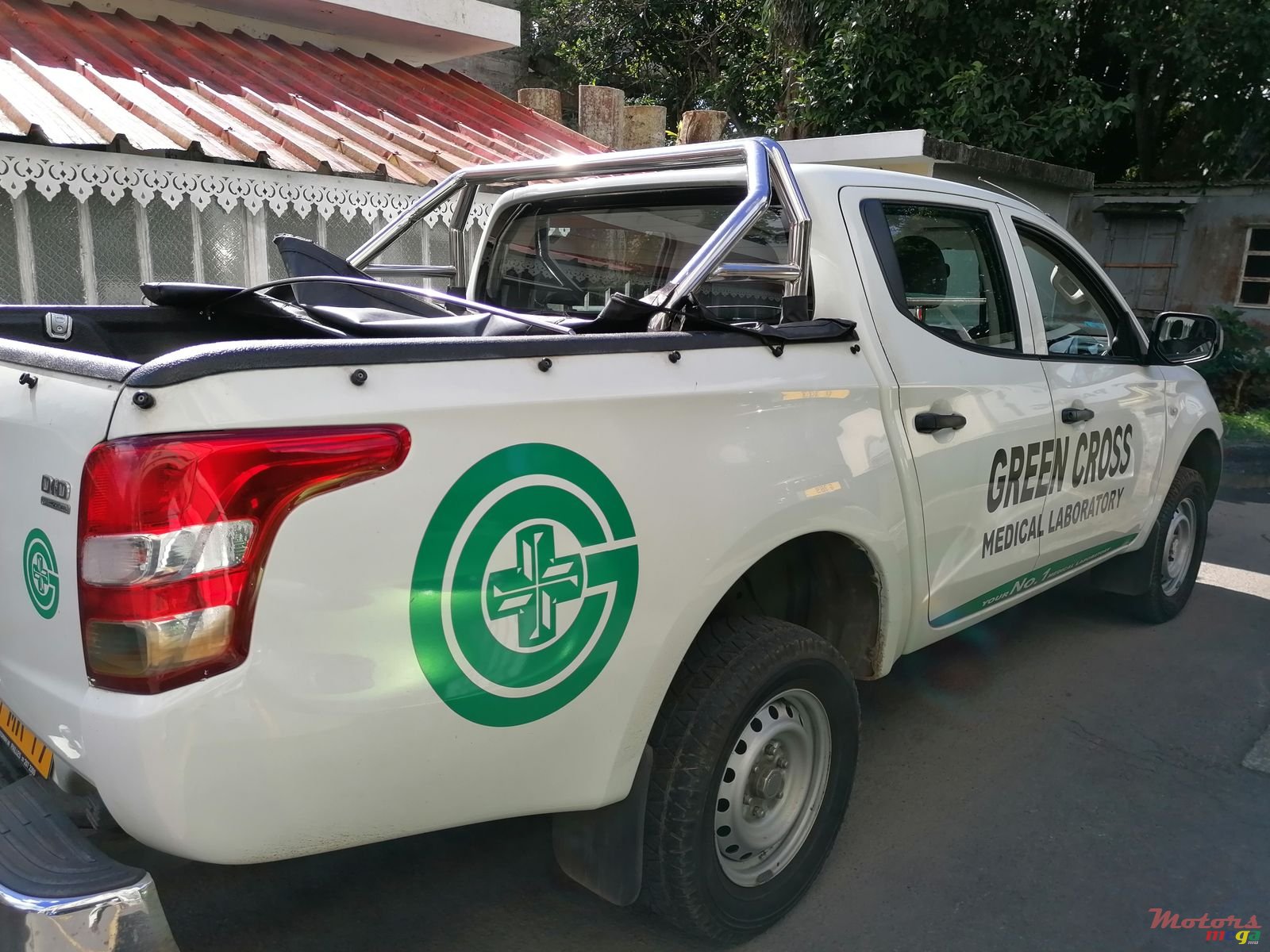 2017' Mitsubishi photo #3