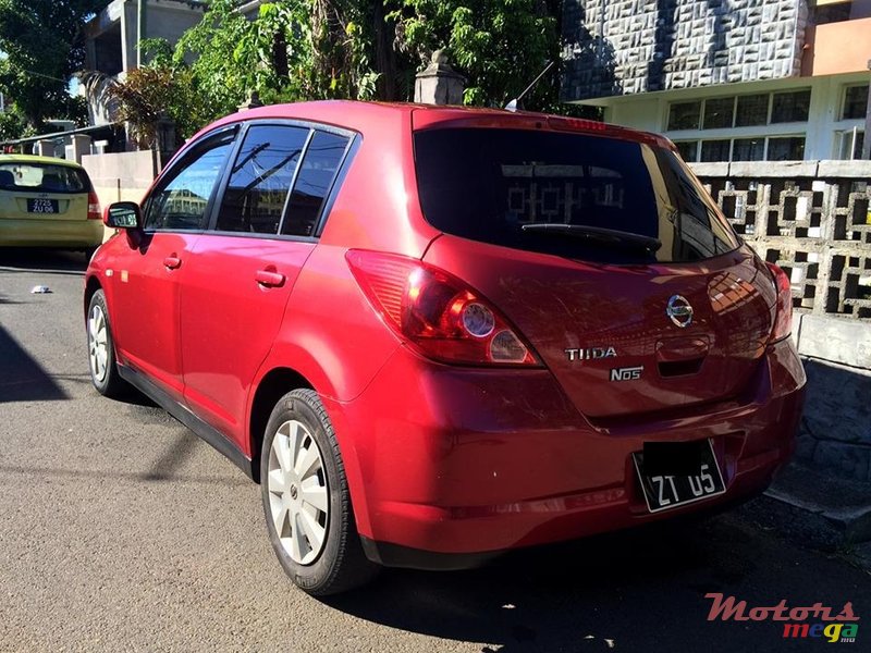 2005' Nissan Tiida photo #5