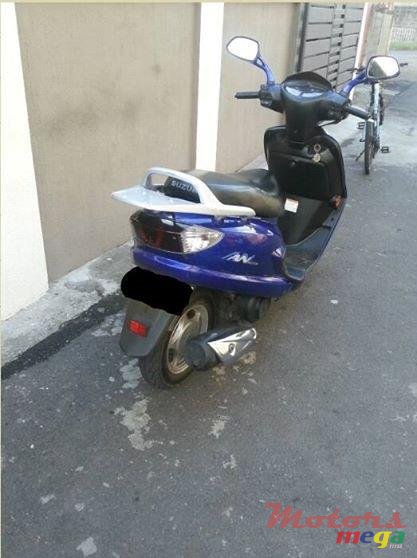 2012' Suzuki photo #3