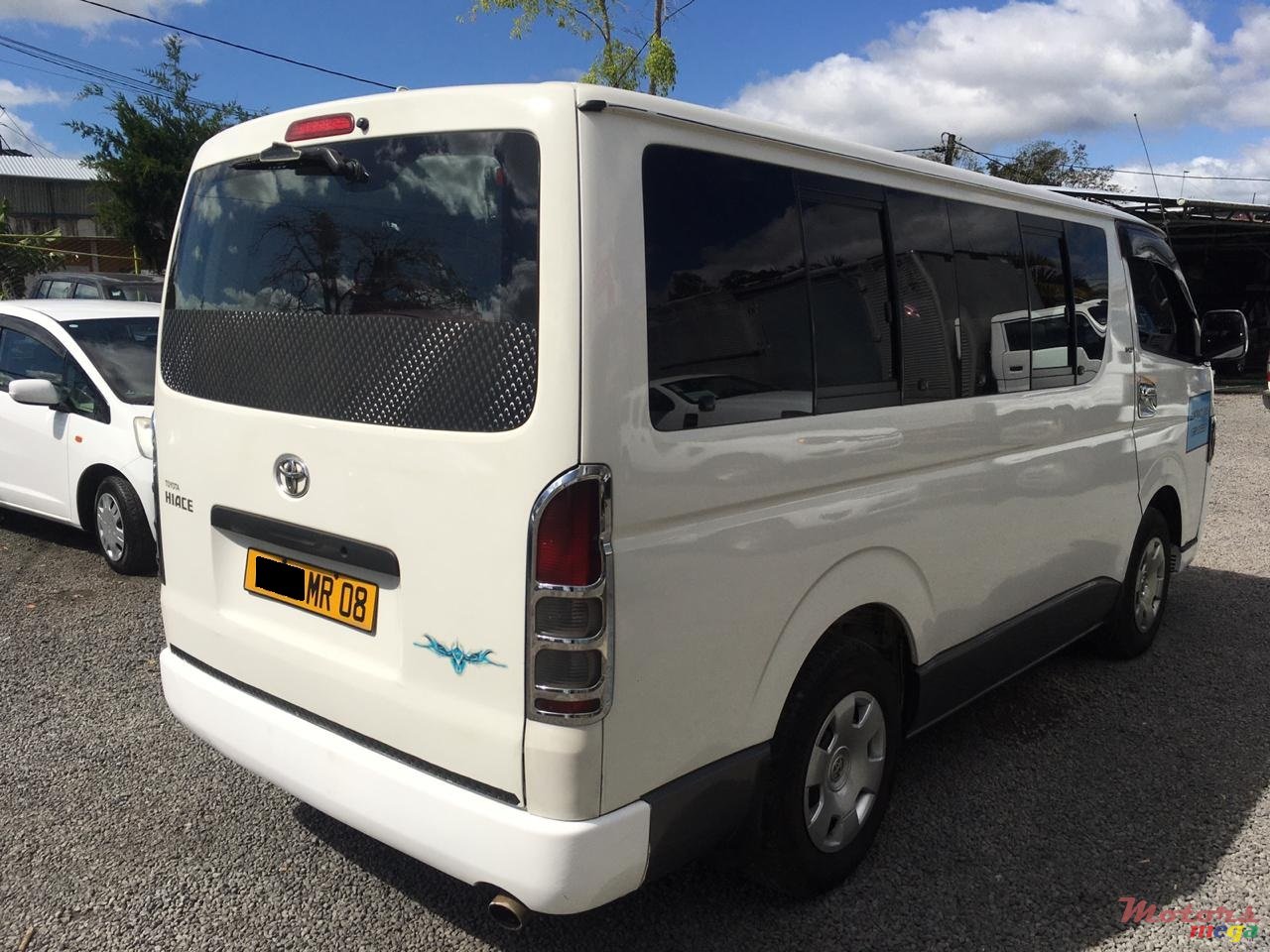 2008' Toyota HiAce photo #5
